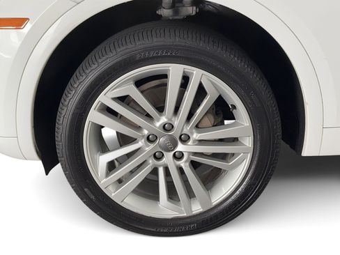 Used 2018 Audi Q5 Prestige w/ Prestige Package image 12