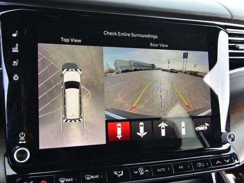 Used 2023 Jeep Grand Wagoneer Series II image 13