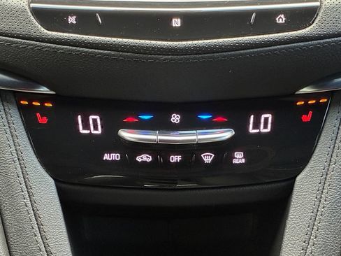 Used 2021 Cadillac XT5 Premium Luxury AWD/4WD image 27