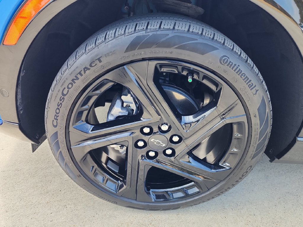 Used 2024 Chevrolet Equinox EV RS w/ Active Safety Package 3 FWD image 10