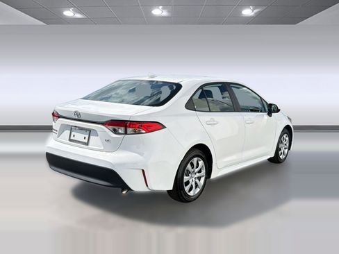 Used 2025 Toyota Corolla LE image 8