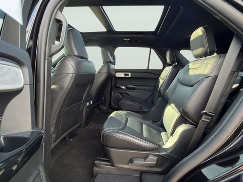 Used 2023 Ford Explorer ST w/ Equipment Group 401A image 22