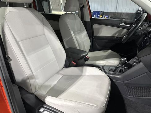 Used 2019 Volkswagen Tiguan SE image 15