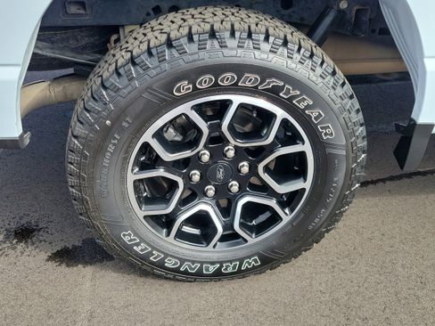 Certified 2022 Ford F150 XLT w/ Equipment Group 302A High image 5