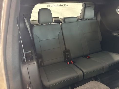 Used 2025 GMC Acadia AT4 image 35