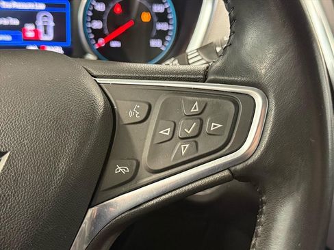 Used 2022 Chevrolet Equinox LT w/ Driver Convenience Package image 24