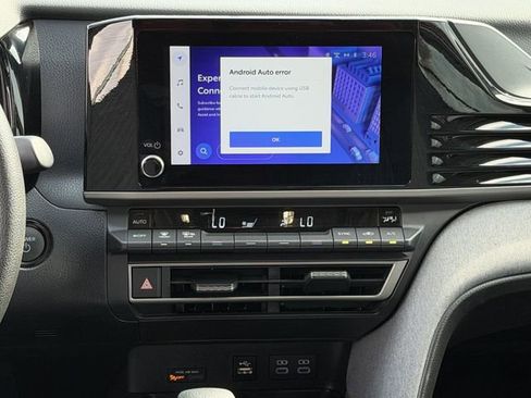 Used 2025 Toyota Camry LE w/ Convenience Package image 17