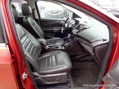 Used 2016 Ford Escape Titanium image 23