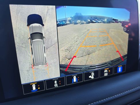 Used 2023 Chevrolet Tahoe Premier image 26