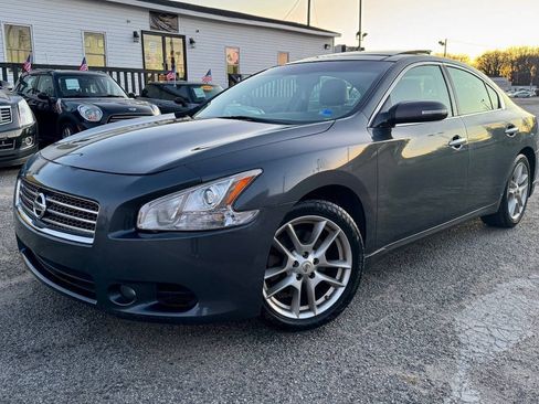 Used 2011 Nissan Maxima 3.5 SV w/ Premium Pkg FWD image 1