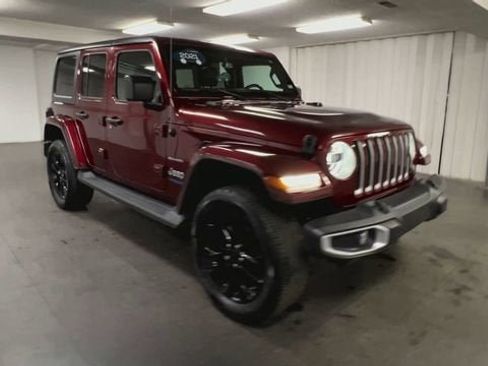 Used 2021 Jeep Wrangler Unlimited Sahara w/ Cold Weather Group AWD/4WD image 2