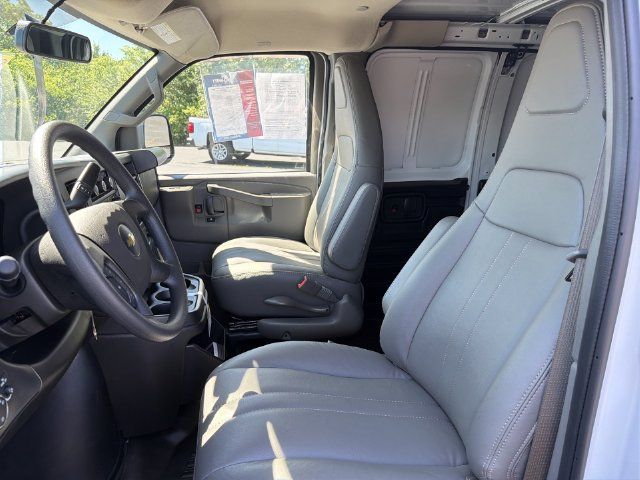 Used 2026 Chevrolet Express 2500 Extended w/ Driver Convenience Package RWD image 19
