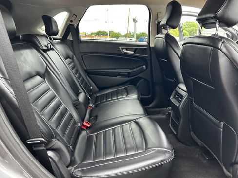 Used 2024 Ford Edge SEL AWD/4WD image 16