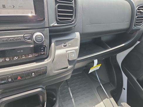 New 2026 RAM ProMaster 3500 FWD image 10