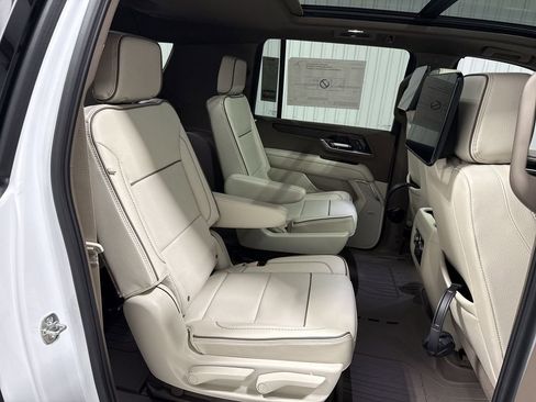 New 2026 GMC Yukon XL Denali w/ Denali Reserve Package AWD/4WD image 28
