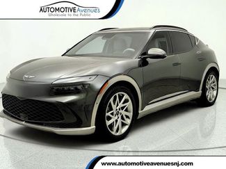 Used 2023 Genesis GV60 Advanced AWD/4WD video 1