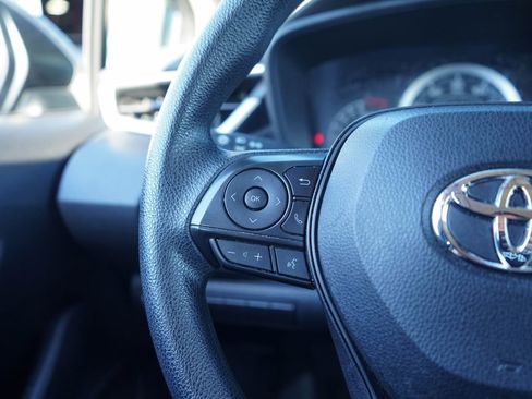 Used 2021 Toyota Corolla LE image 23