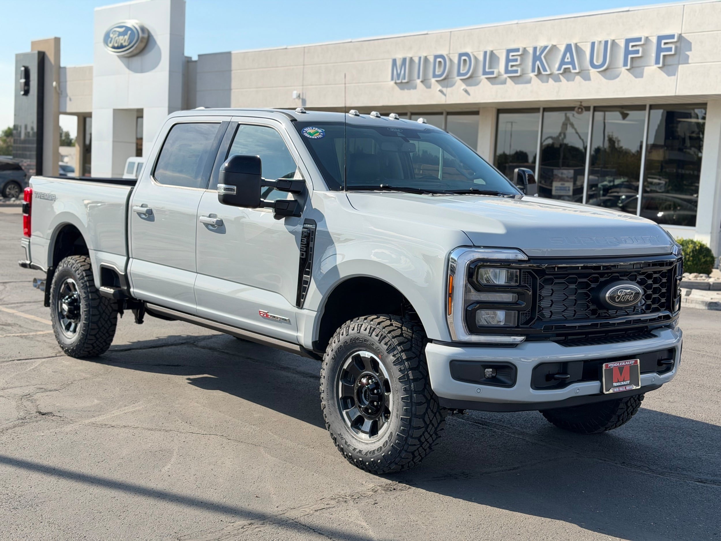 New 2026 Ford F350 Lariat w/ Tremor Off-Road Package AWD/4WD image 1