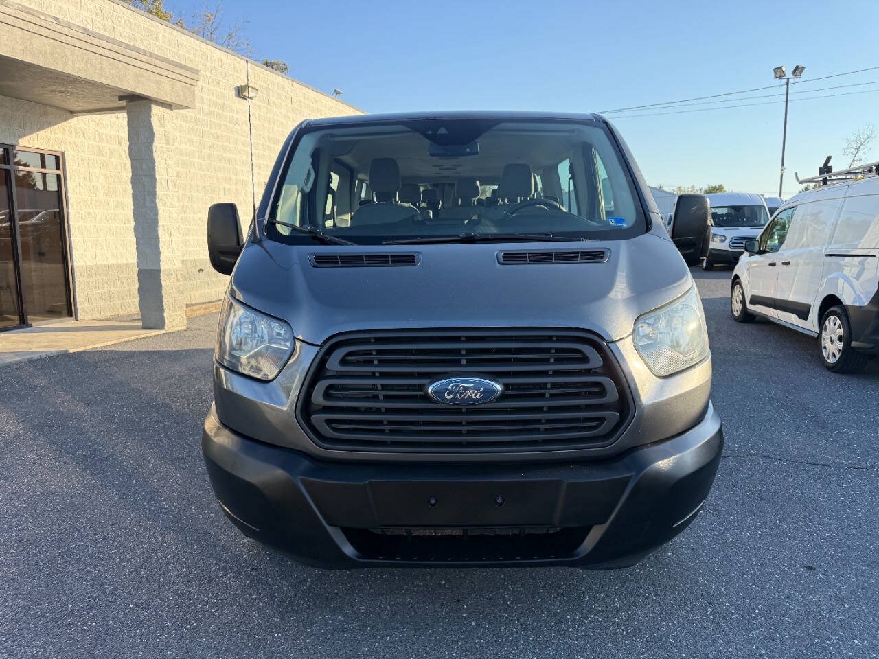 Used 2017 Ford Transit 350 XL RWD image 31