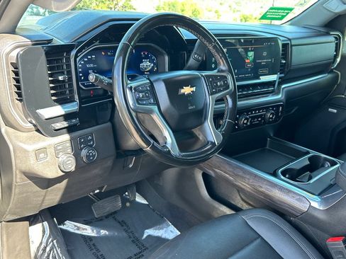 Used 2024 Chevrolet Silverado 3500 LTZ w/ LTZ Convenience Package AWD/4WD image 7