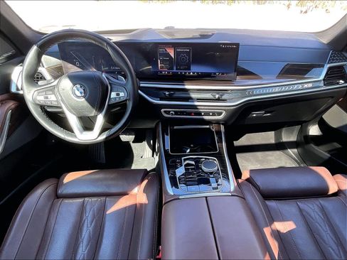 Used 2025 BMW X5 xDrive50e image 22