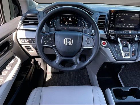 Certified 2023 Honda Odyssey EX-L image 8