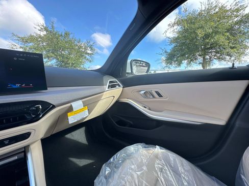 New 2025 BMW 330i xDrive Sedan w/ Premium Package image 28