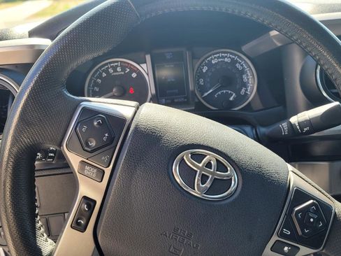 Used 2020 Toyota Tacoma SR5 image 14