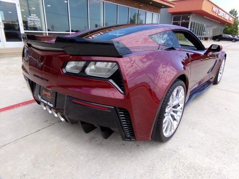 Used 2016 Chevrolet Corvette Z06 w/ 3LZ Preferred Equipment Group RWD image 5