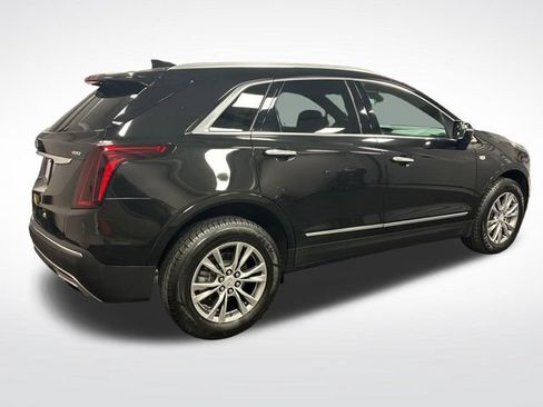 Certified 2022 Cadillac XT5 Premium Luxury FWD image 5