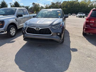 Used 2022 Toyota Highlander XLE