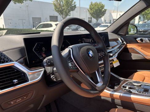 New 2026 BMW X5 xDrive40i w/ Climate Comfort Package AWD/4WD image 17
