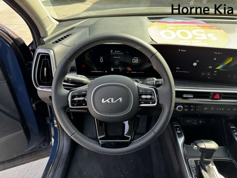 New 2025 Kia Sorento S image 13