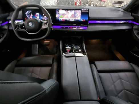 Certified 2026 BMW i5 eDrive40 image 17