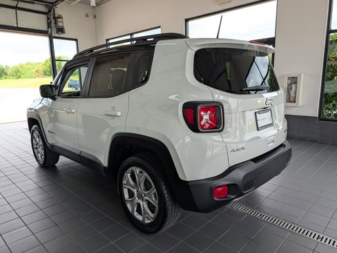 Used 2019 Jeep Renegade Limited AWD/4WD image 5