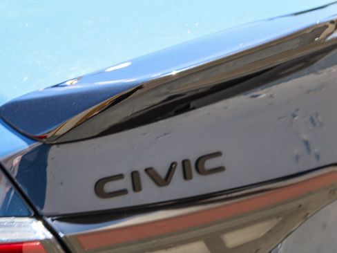 Used 2025 Honda Civic Sport image 15
