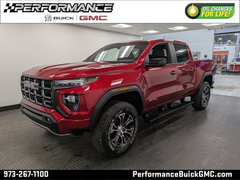 Used 2024 GMC Canyon AT4 image 1