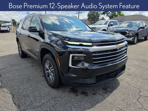 Used 2025 Chevrolet Traverse LT w/ Enhanced Driving Package FWD image 6