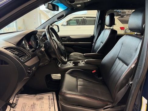 Used 2017 Dodge Grand Caravan GT image 14