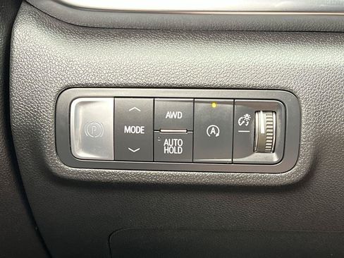 Certified 2025 GMC Terrain Elevation AWD/4WD image 15