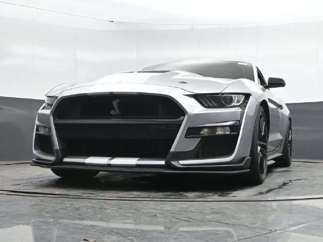 Used 2022 Ford Mustang Shelby GT500 w/ Technology Package RWD image 41