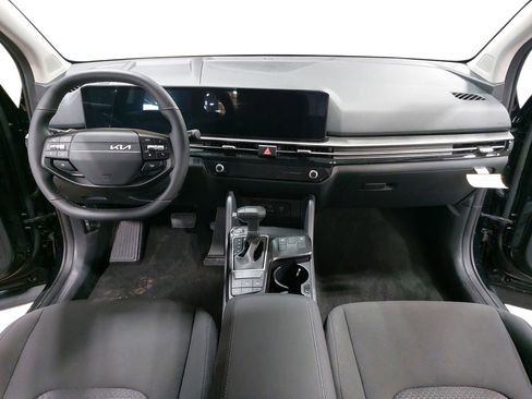 New 2026 Kia Sportage LX image 9