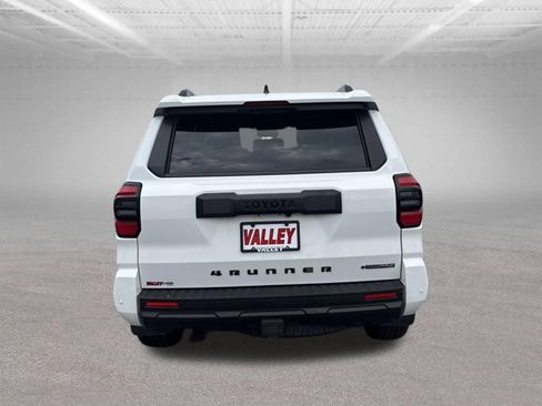 Used 2025 Toyota 4Runner TRD Off-Road Premium AWD/4WD image 58
