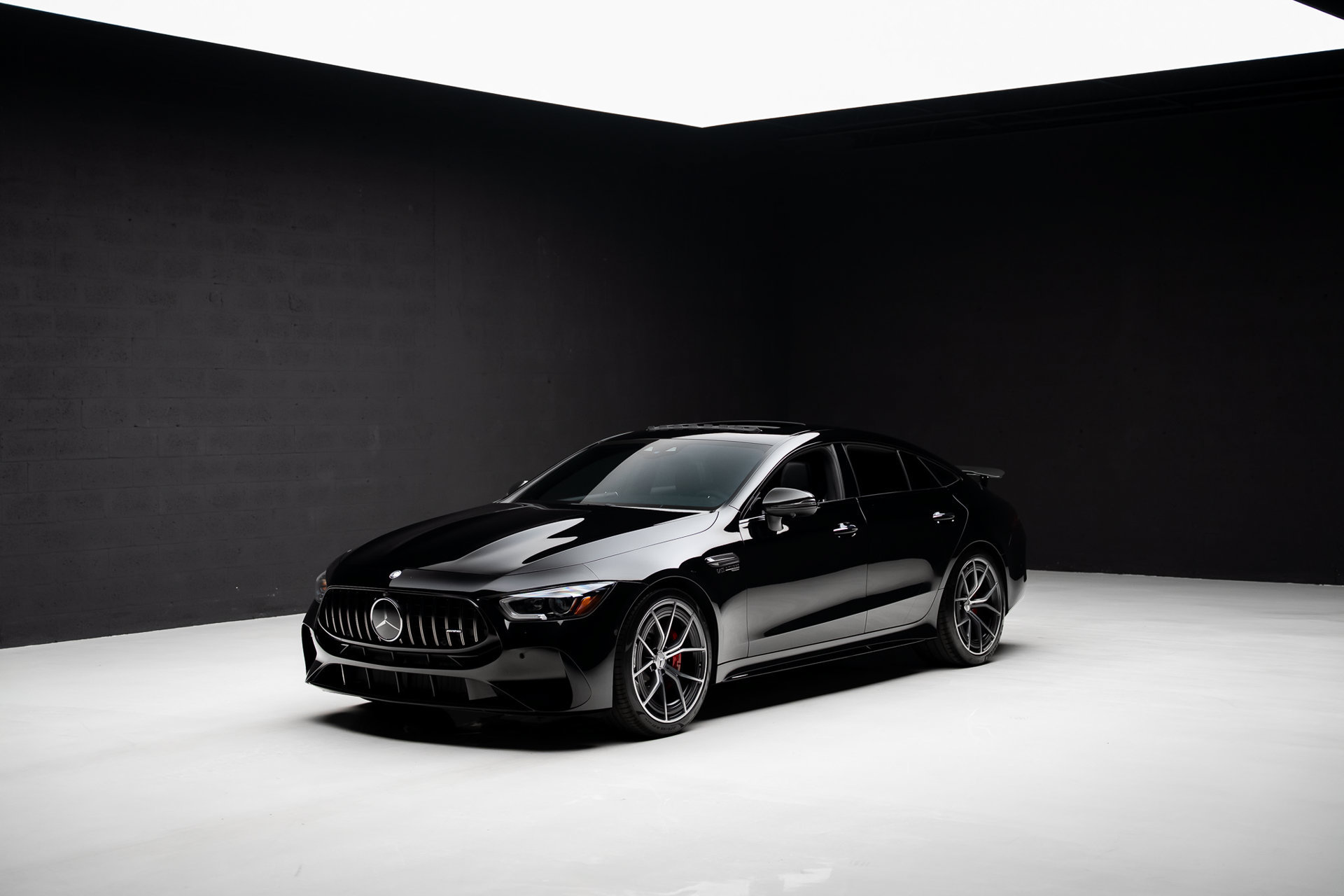 Used 2024 Mercedes-Benz AMG GT 63 image 4