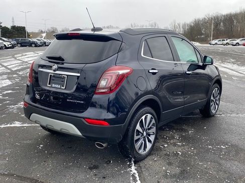 Used 2022 Buick Encore Preferred image 3