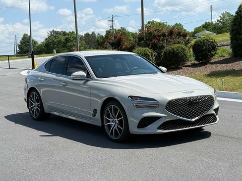 Used 2025 Genesis G70 2.5T RWD image 7