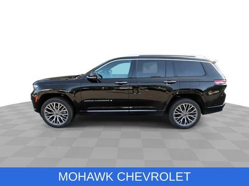 Used 2023 Jeep Grand Cherokee L Summit AWD/4WD image 5