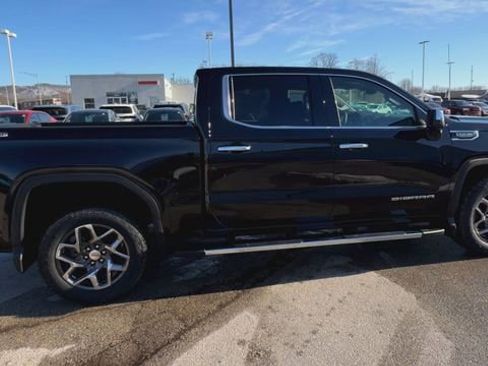 New 2026 GMC Sierra 1500 SLT w/ SLT Premium Plus Package image 9