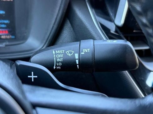 Used 2020 Toyota Corolla SE w/ Carpet Mat Package (TMS) image 39