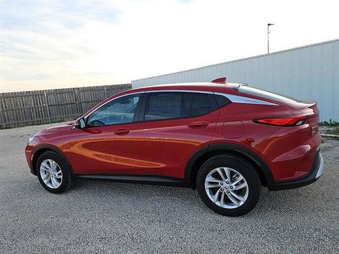 New 2026 Buick Envista Preferred image 2